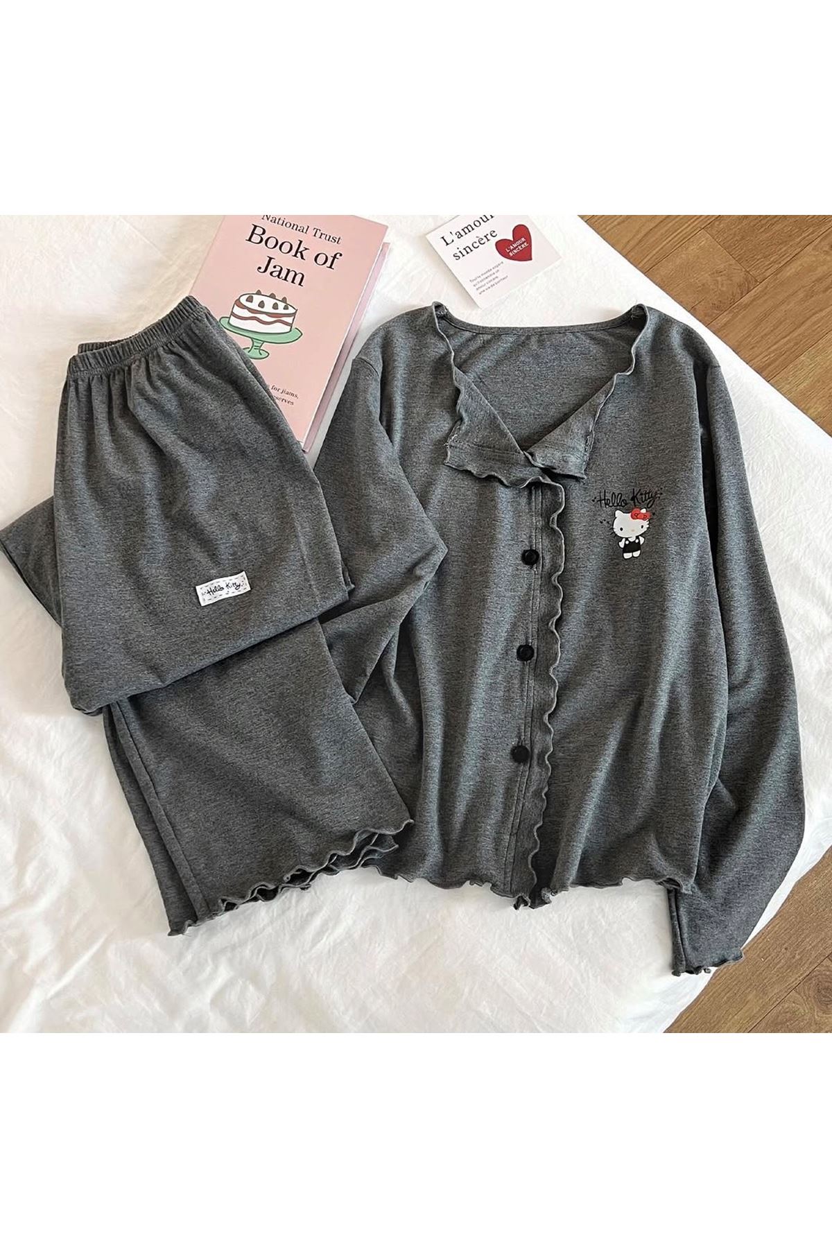 ملابس نسائية صيفية تراك  