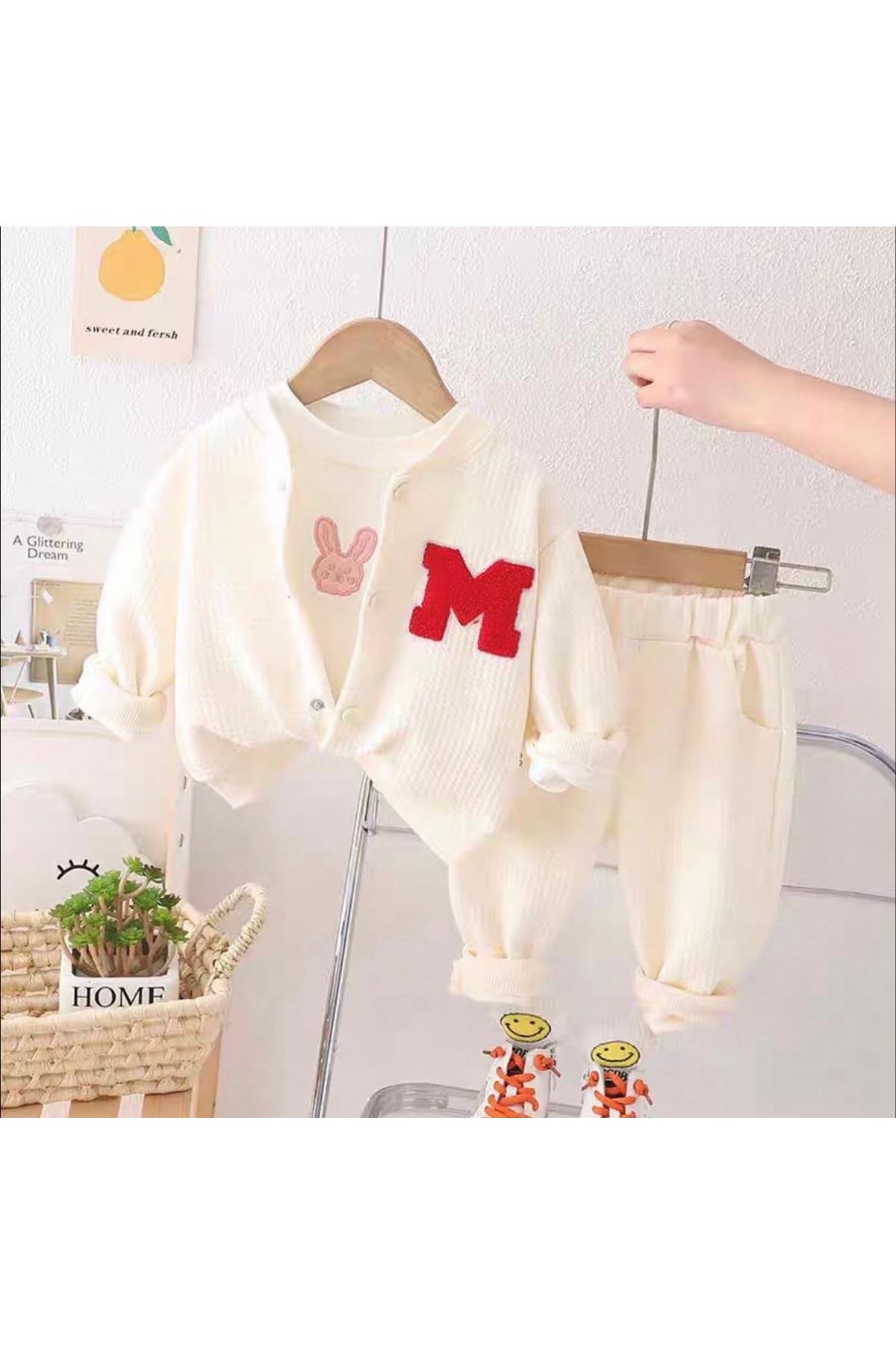 طفل بنت شتوية تراك