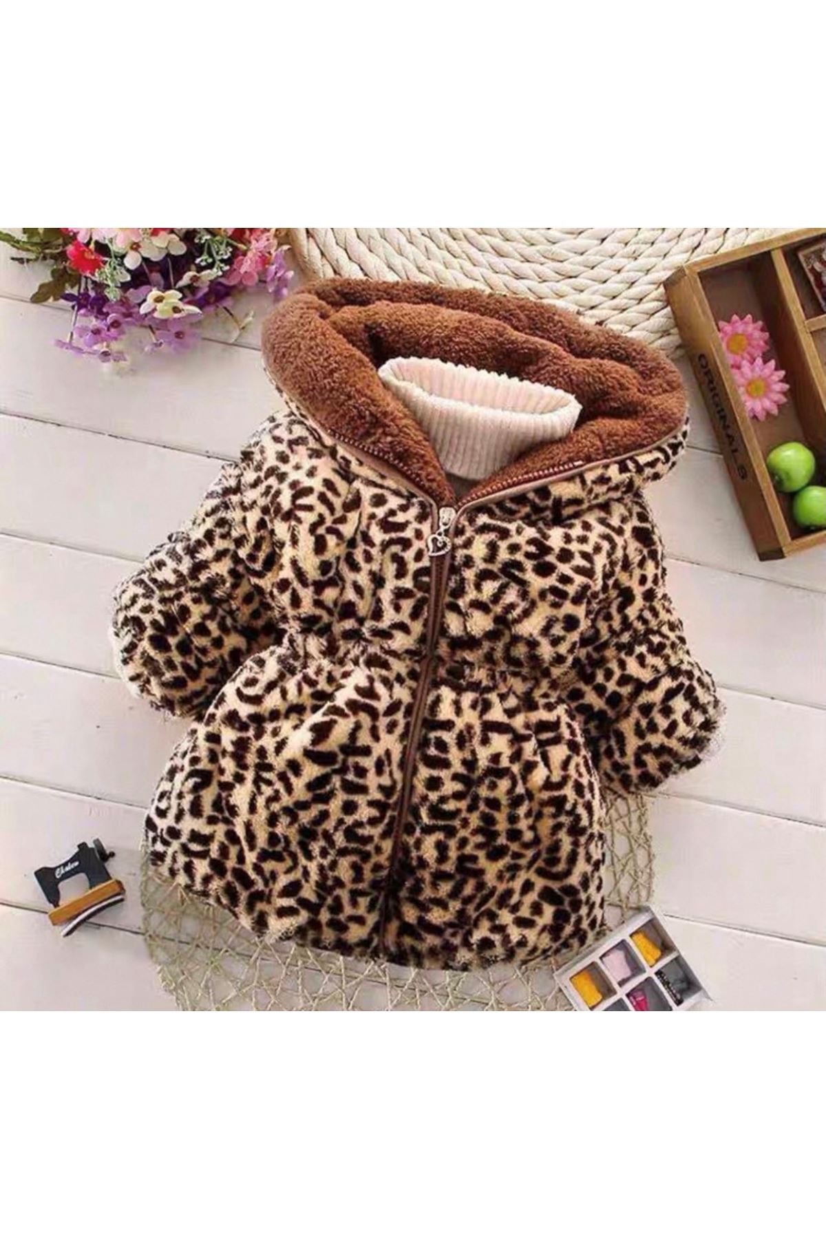 طفل بنت شتوية  قمصلة