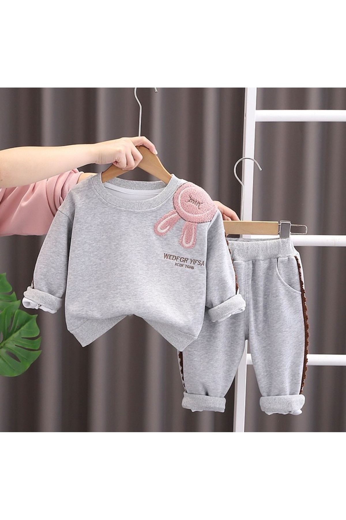 طفل بنت شتوية تراك