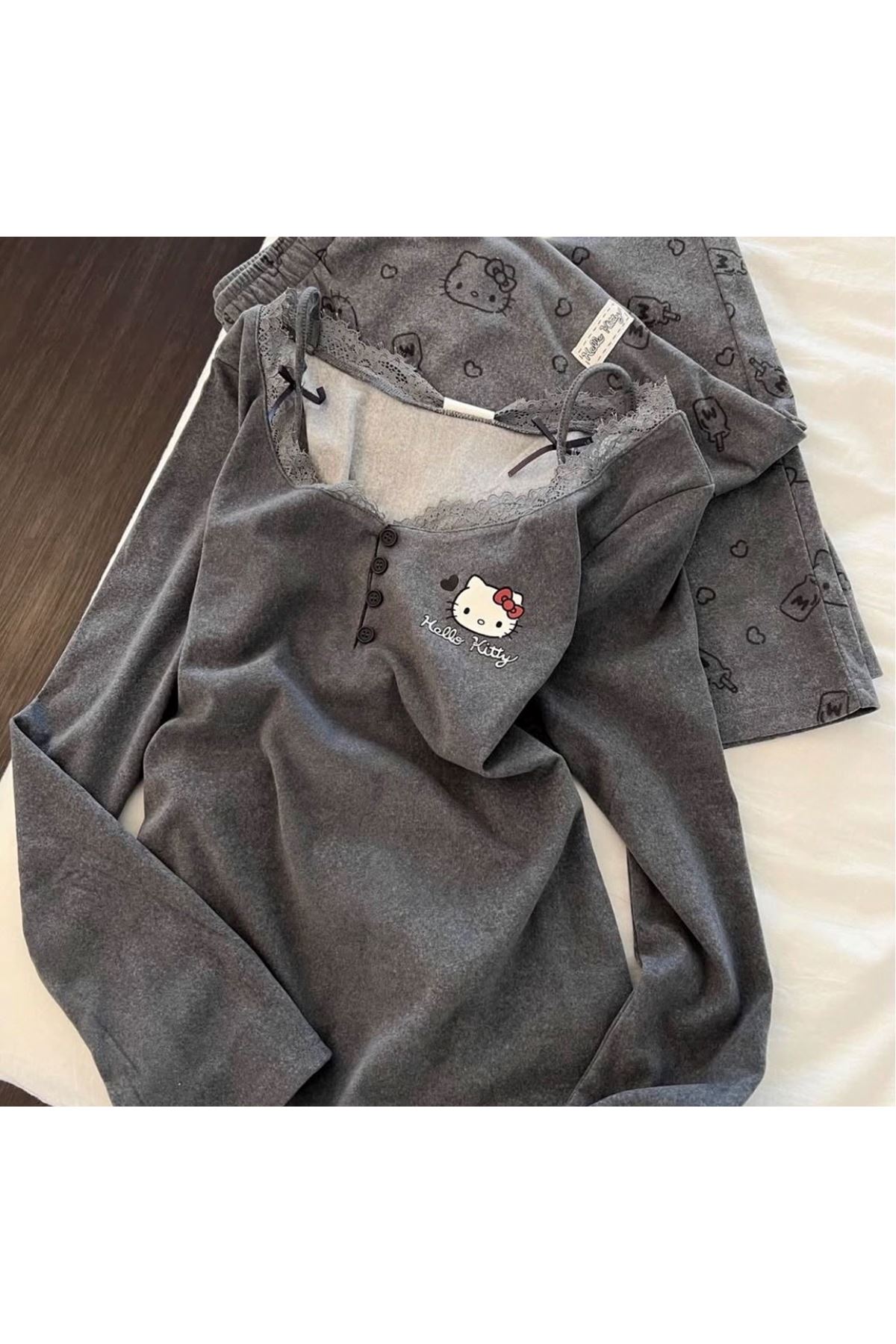 ملابس نسائية صيفية تراك  