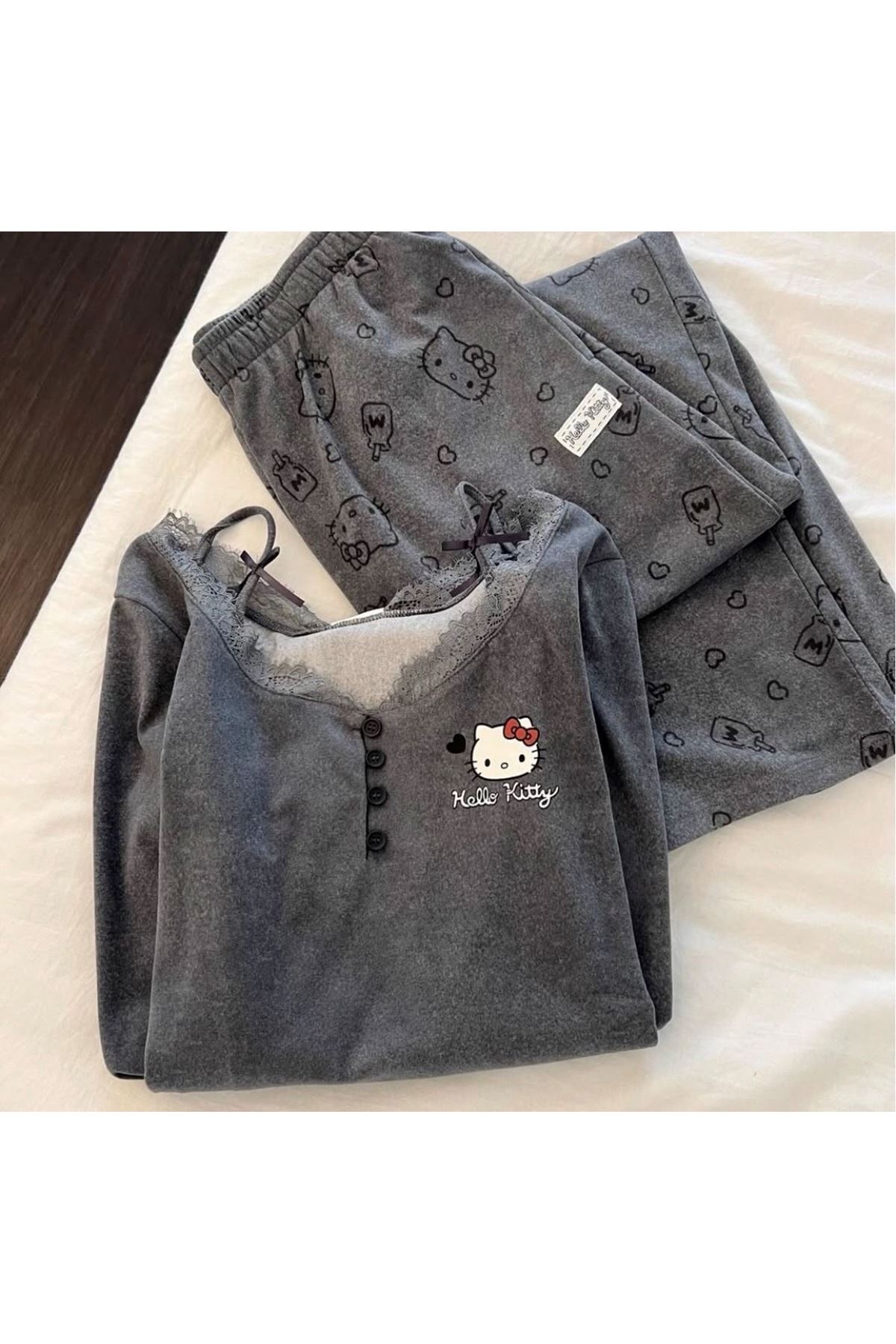 ملابس نسائية صيفية تراك  