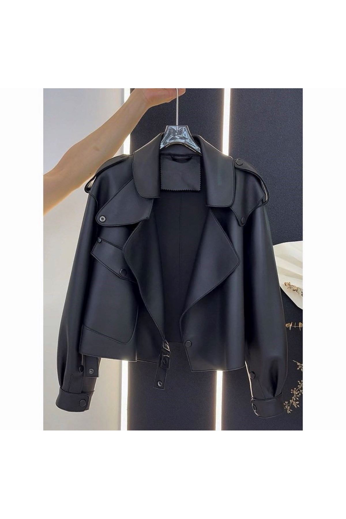 ملابس نسائية شتوية جاكيت