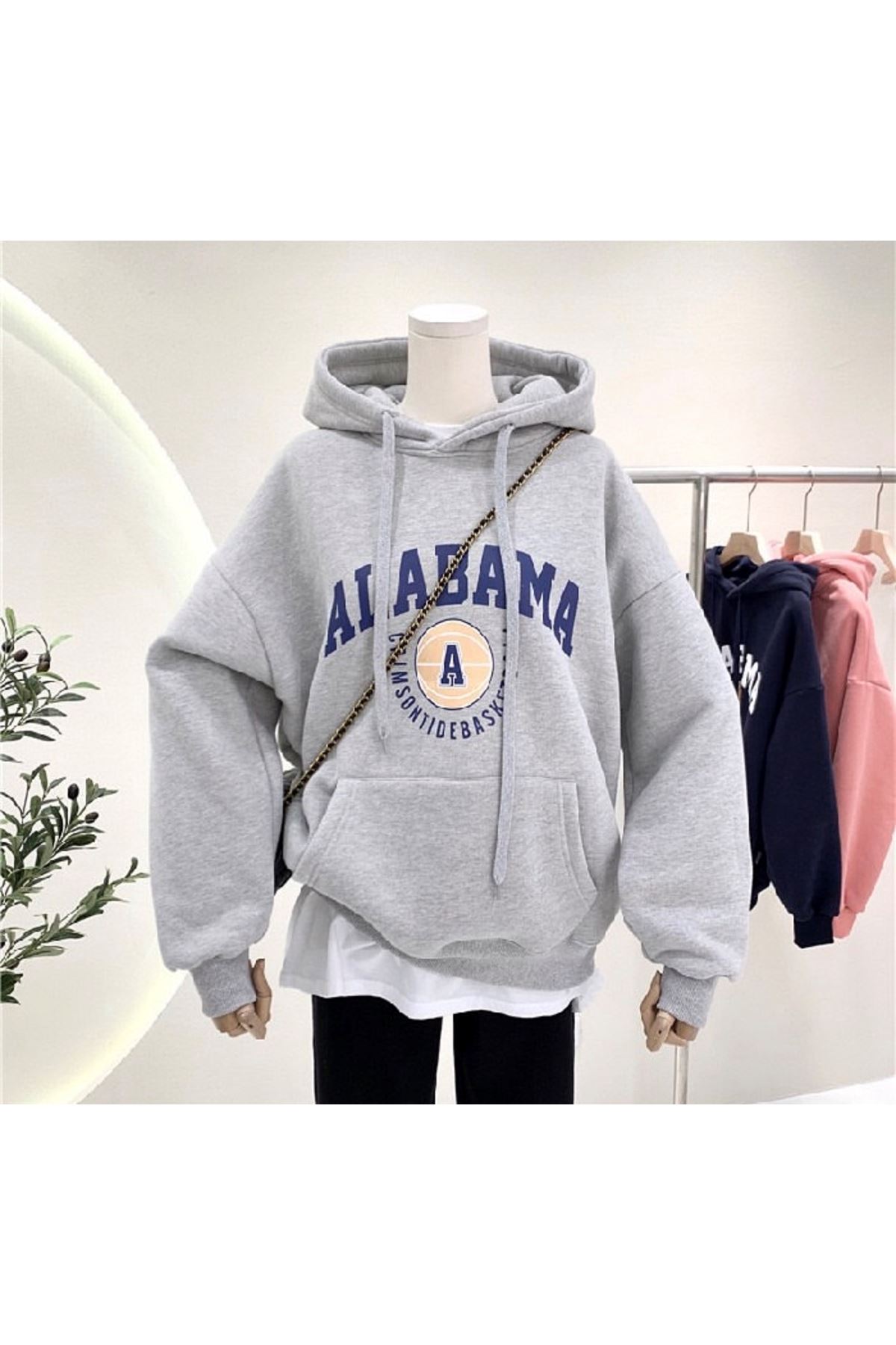 ملابس نسائية شتوية هودي