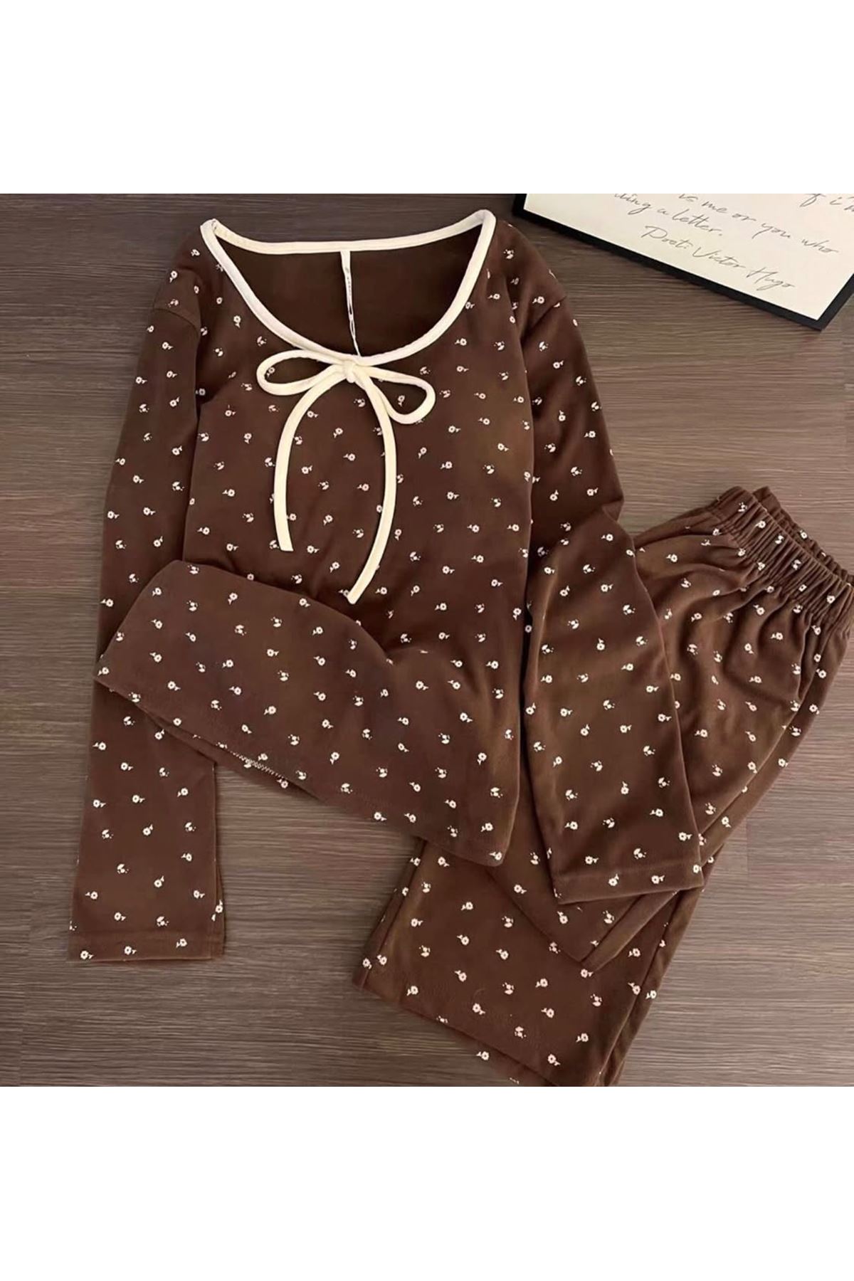 ملابس نسائية شتوية تراك  