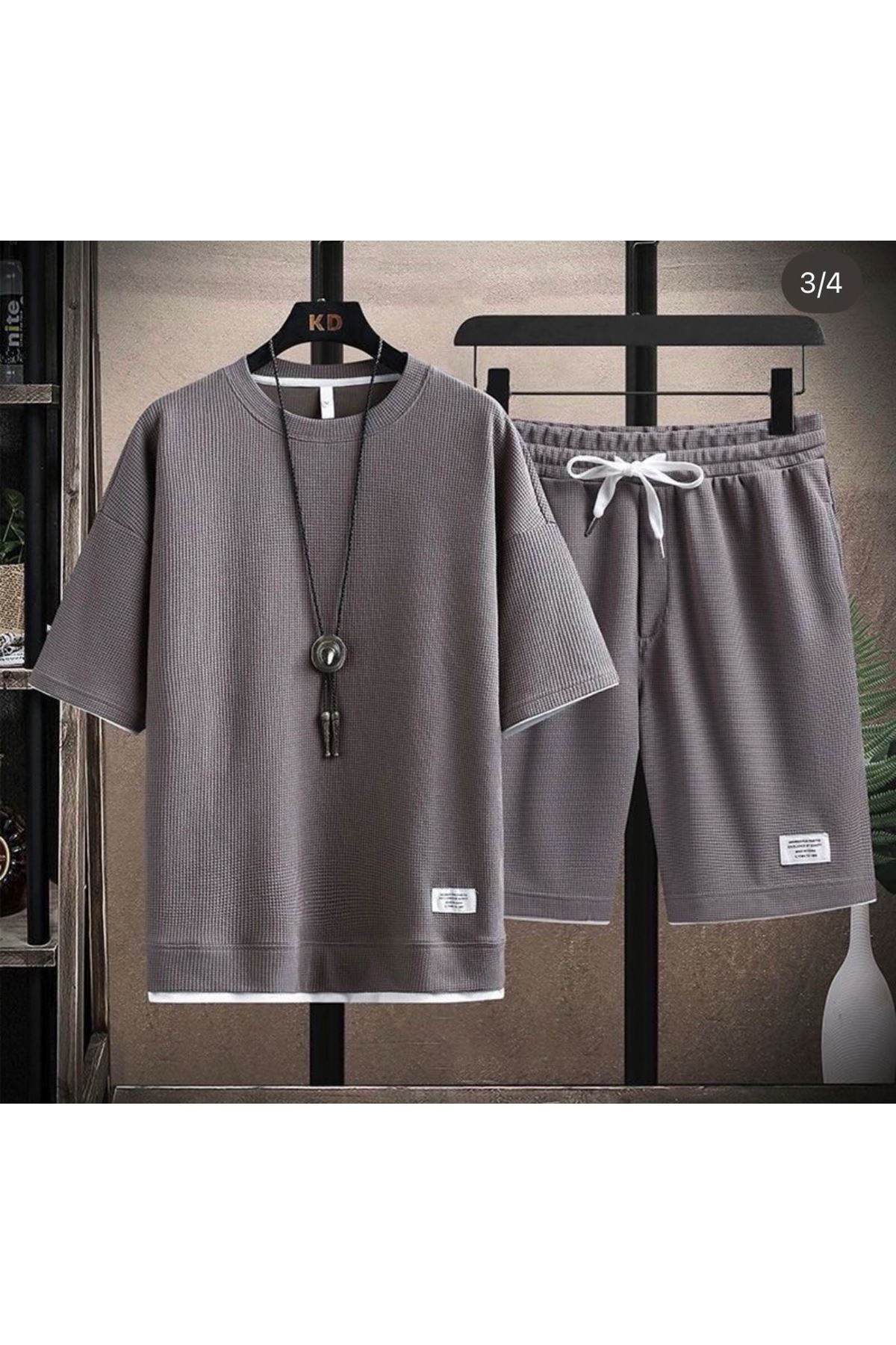 ملابس رجالية صيفية تراك