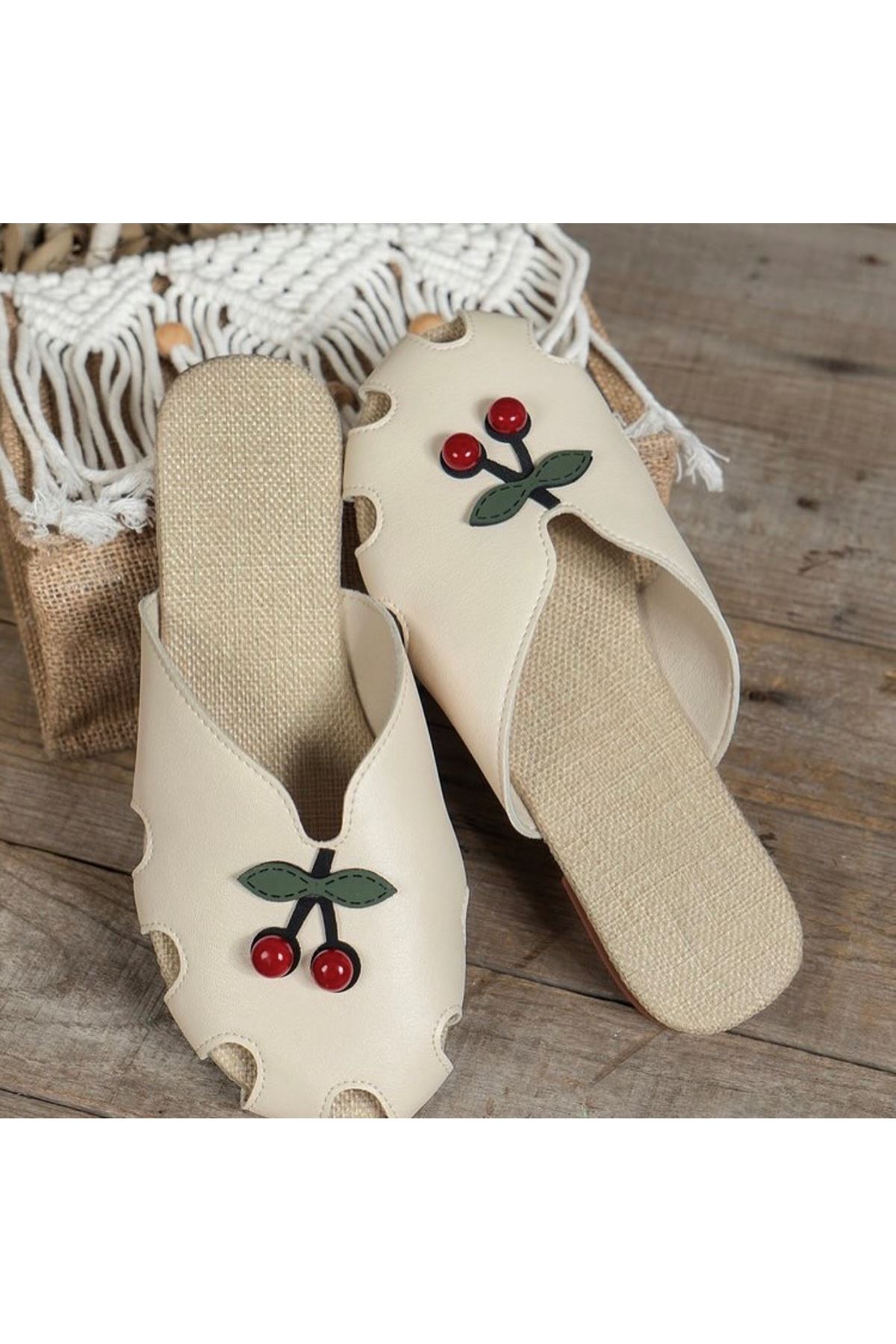 حذاء نسائية صيفية شحاطه 