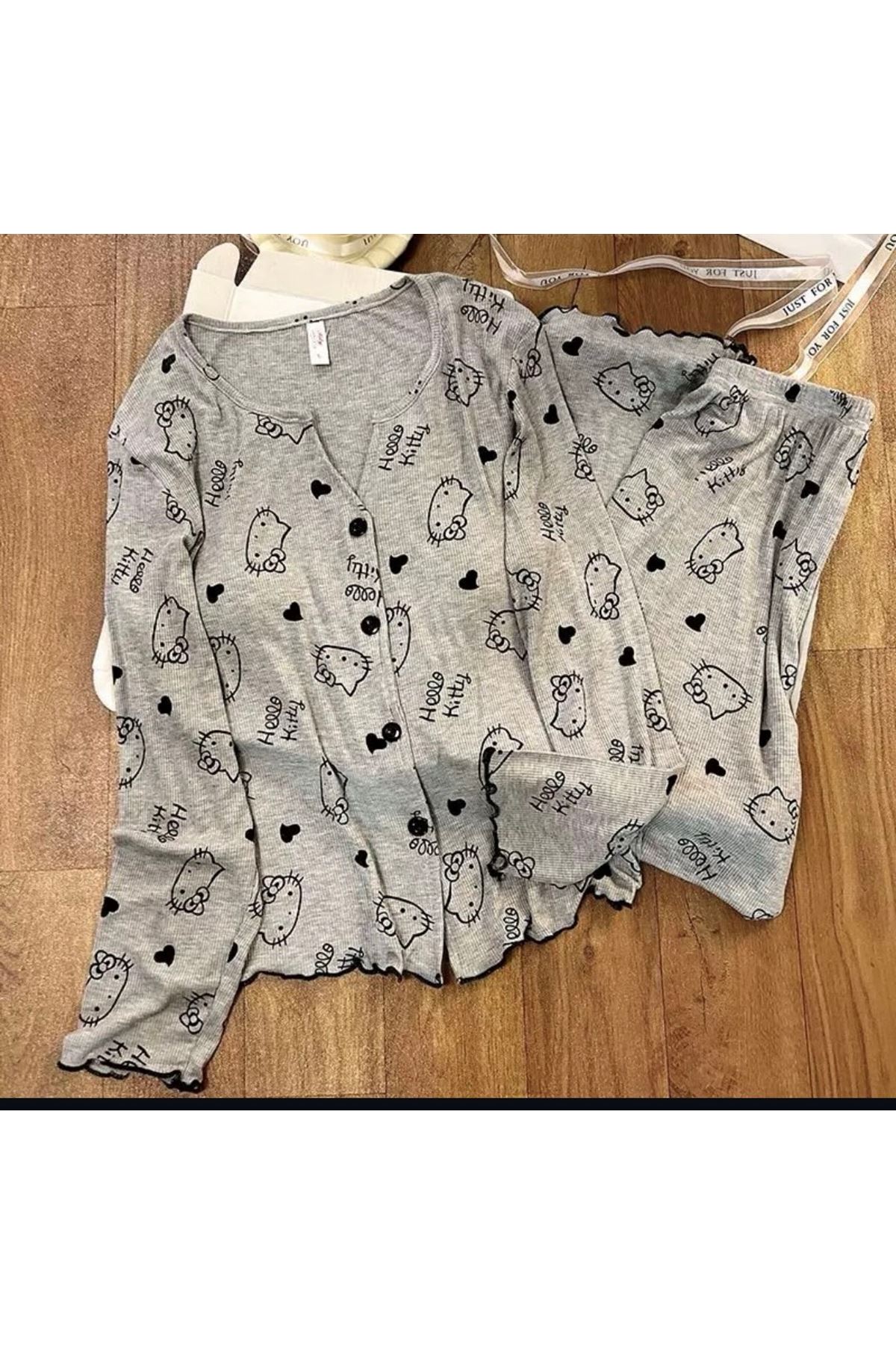 ملابس نسائية صيفية تراك