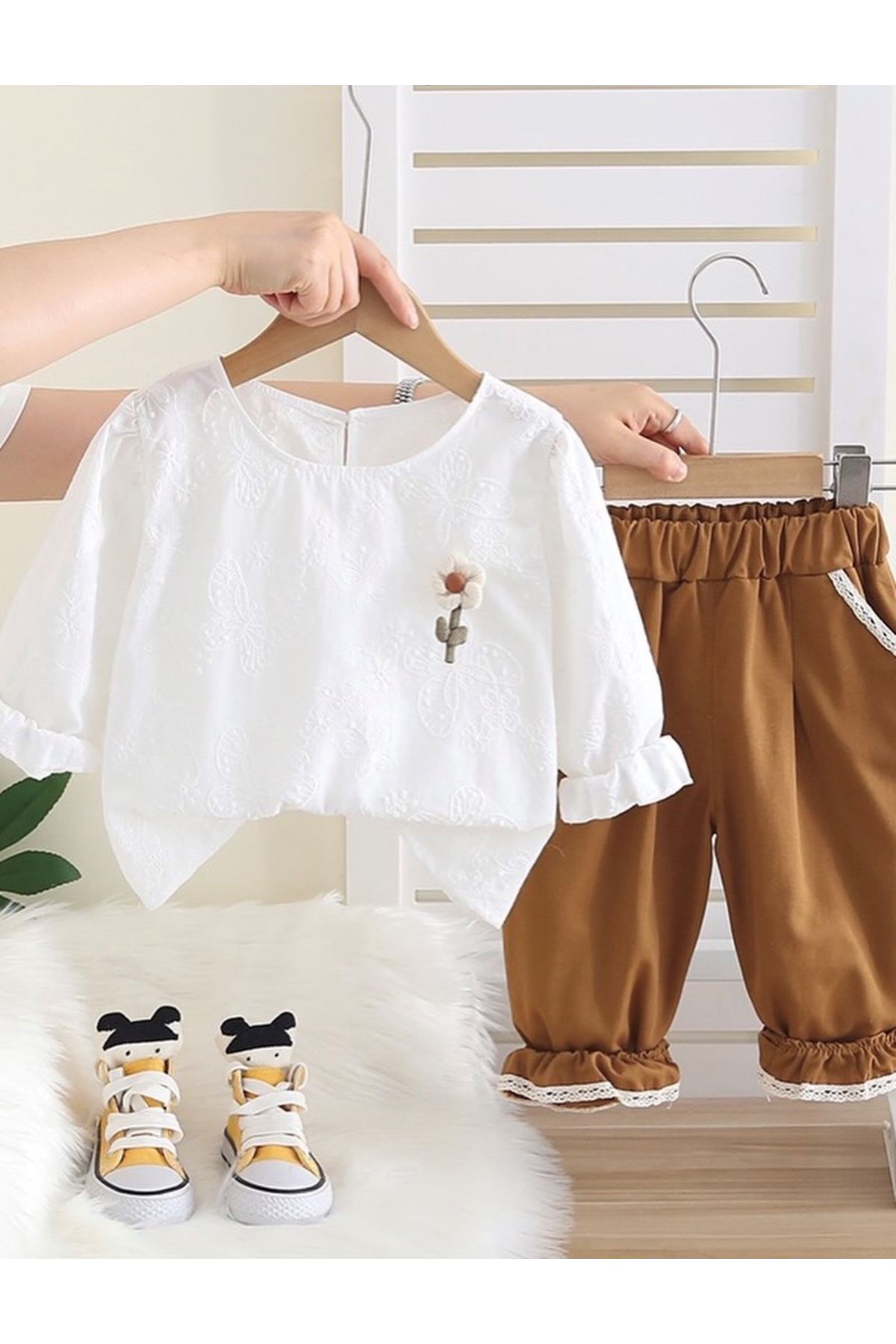 طفل بنت صيفية قاط 