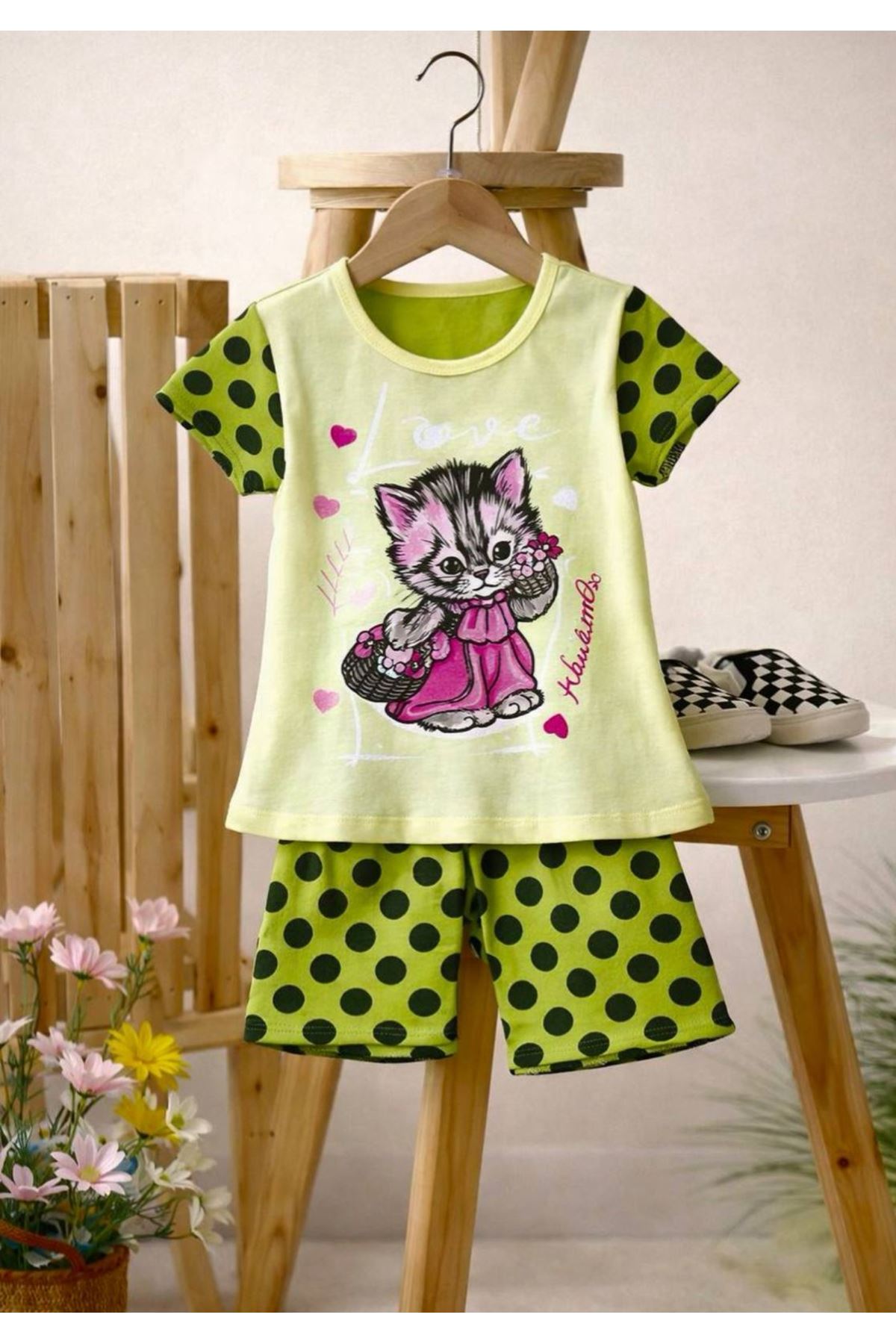 طفل بنت صيفية تراك