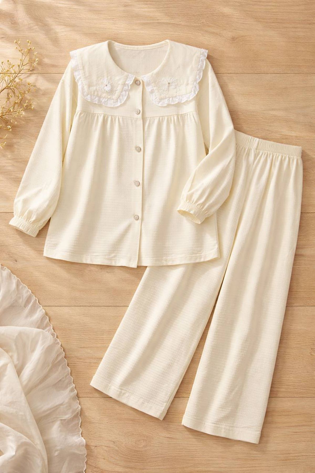 ملابس نسائية صيفية تراك