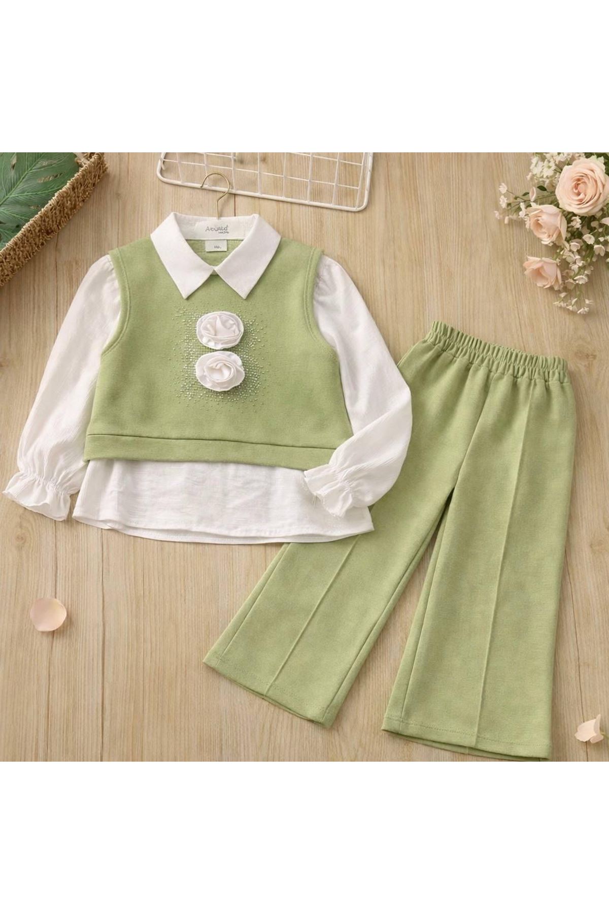 طفل بنت صيفية قاط 