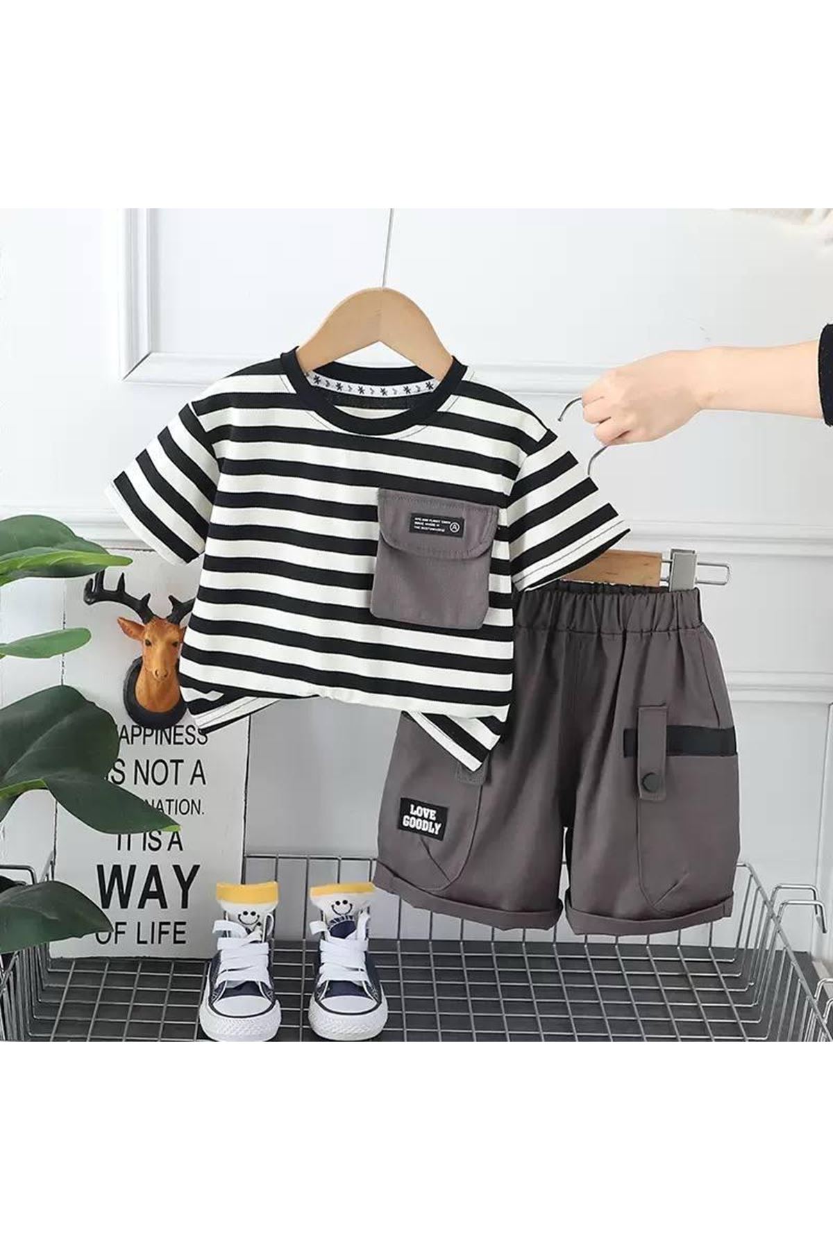 طفل ولد صيفية قاط