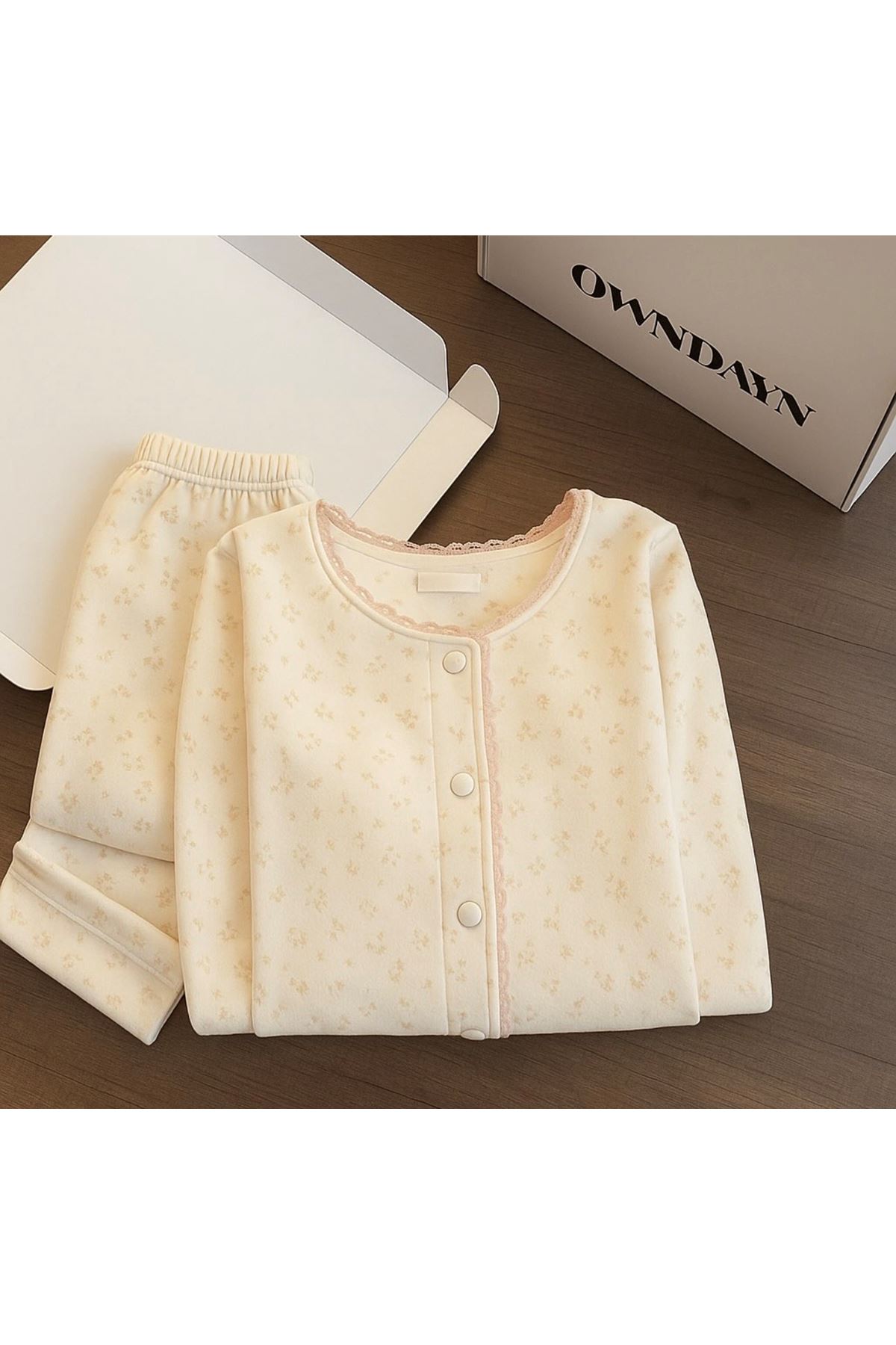 ملابس نسائية شتوية تراك 