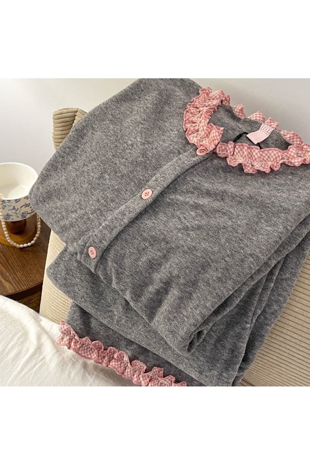 ملابس نسائية شتوية تراك