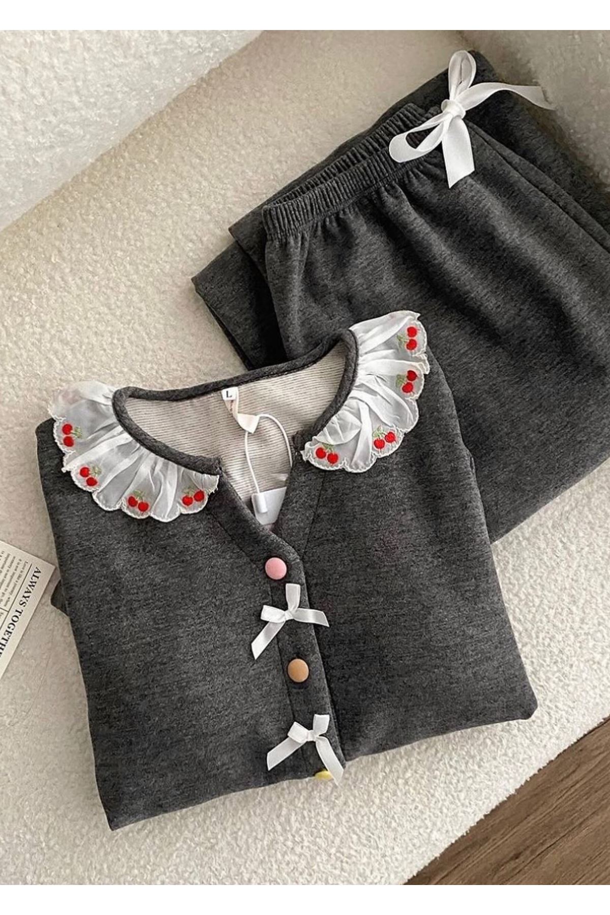 ملابس نسائية شتوية تراك