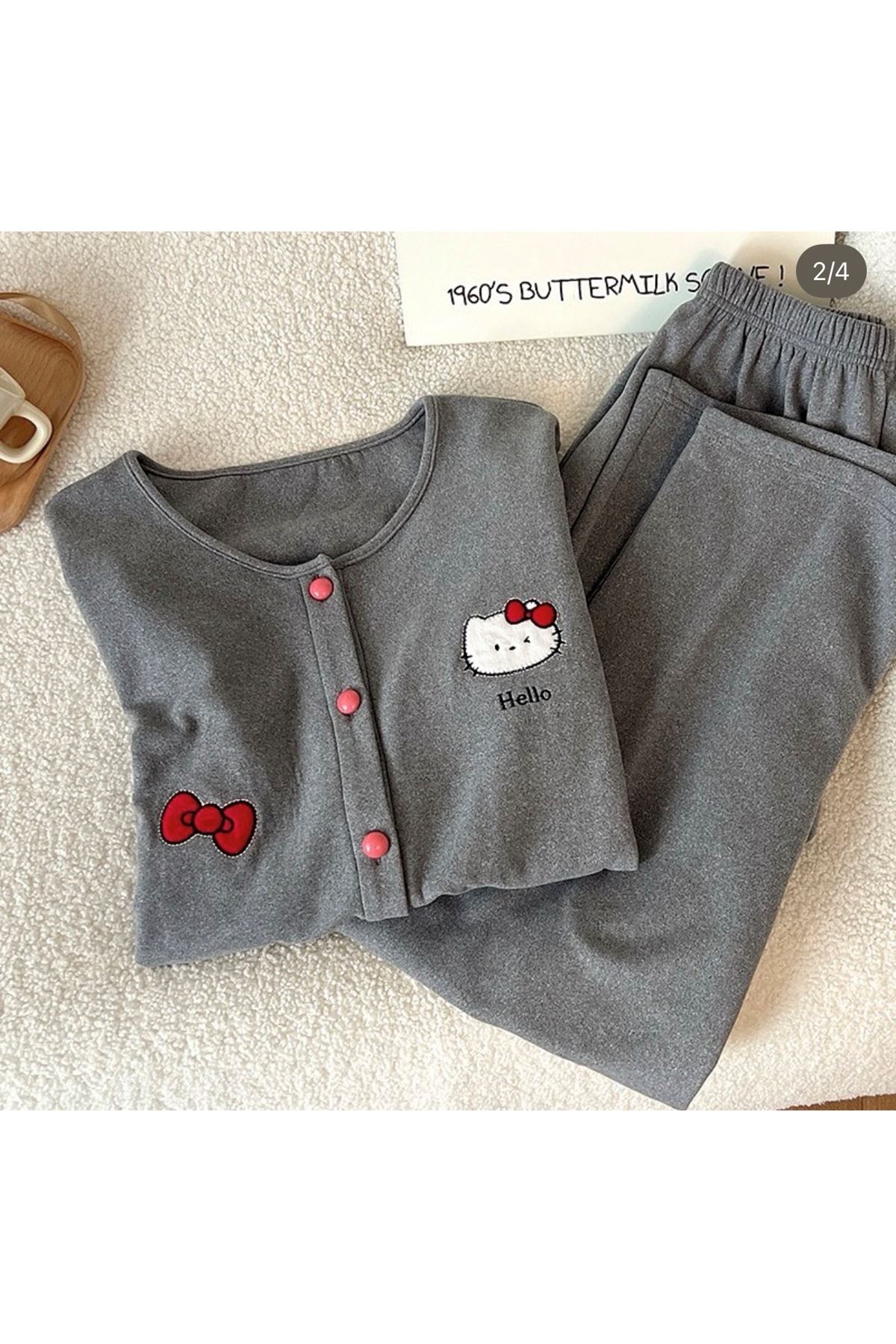 ملابس نسائية شتوية  تراك  