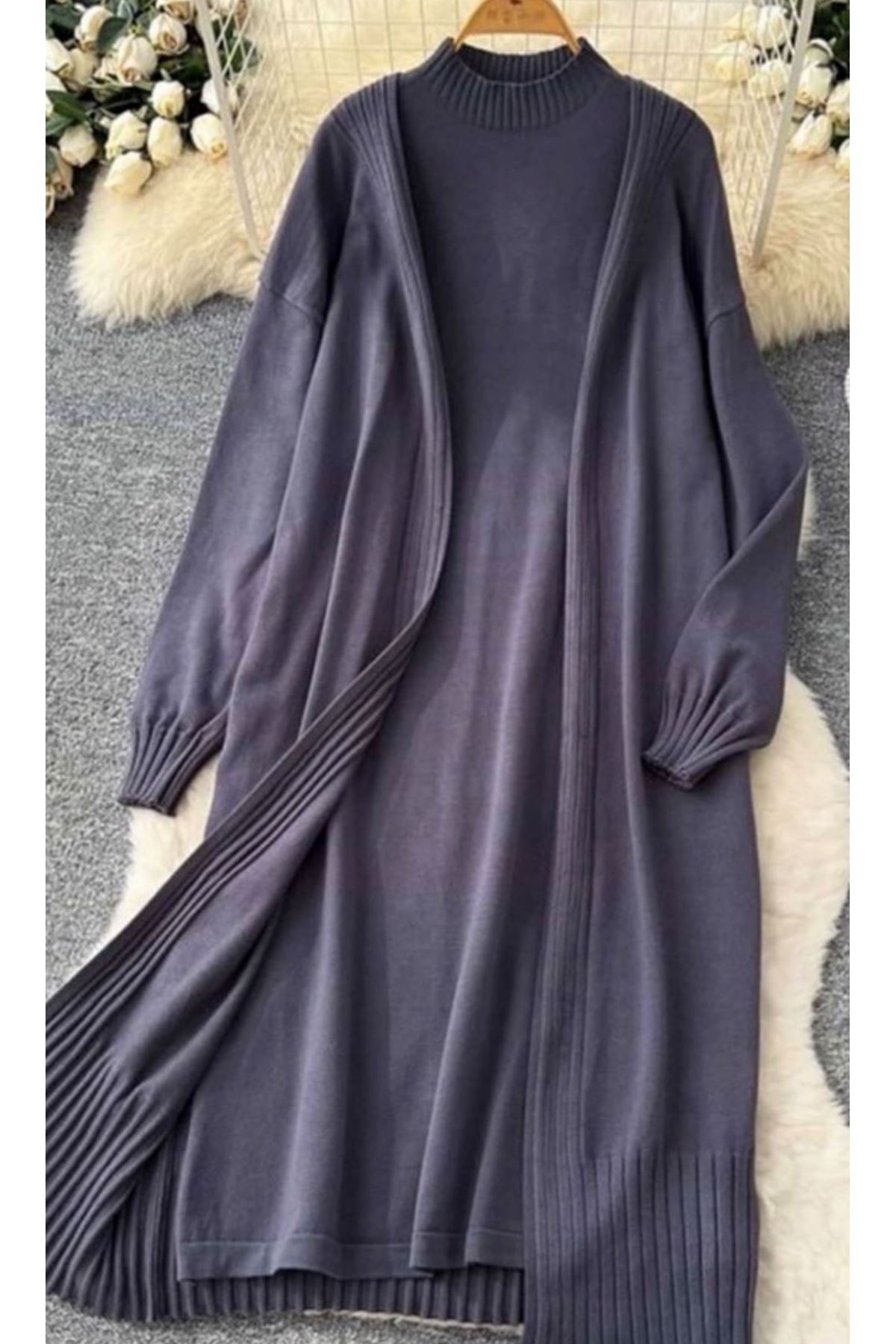 ملابس نسائية شتوية فستان