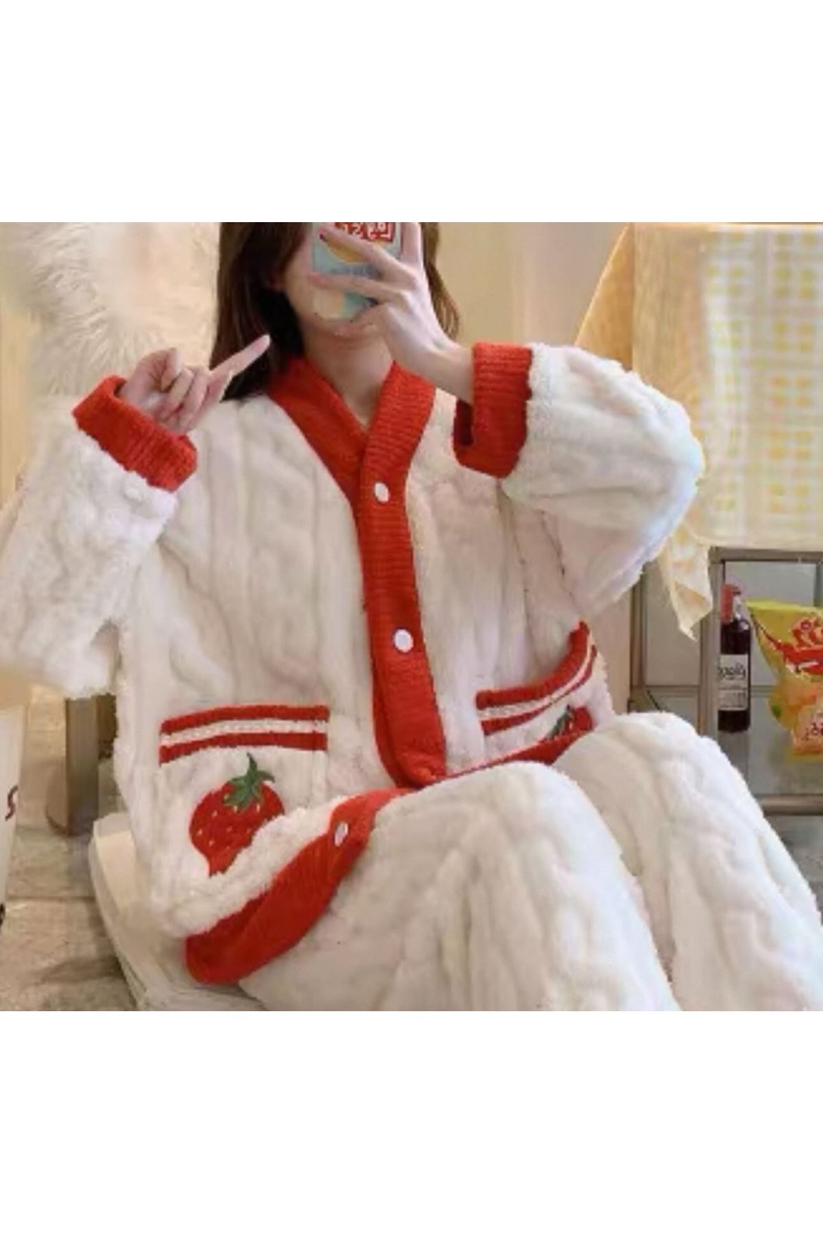 ملابس نسائية شتوية تراك