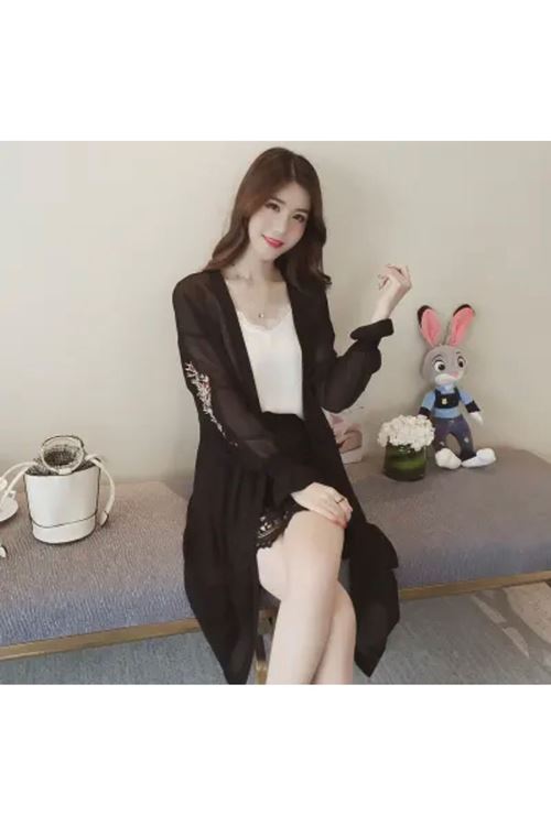 ملابس نسائية صيفية جاكيت