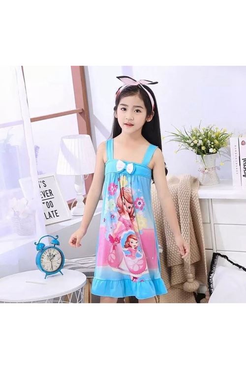 طفل بنت صيفية فستان