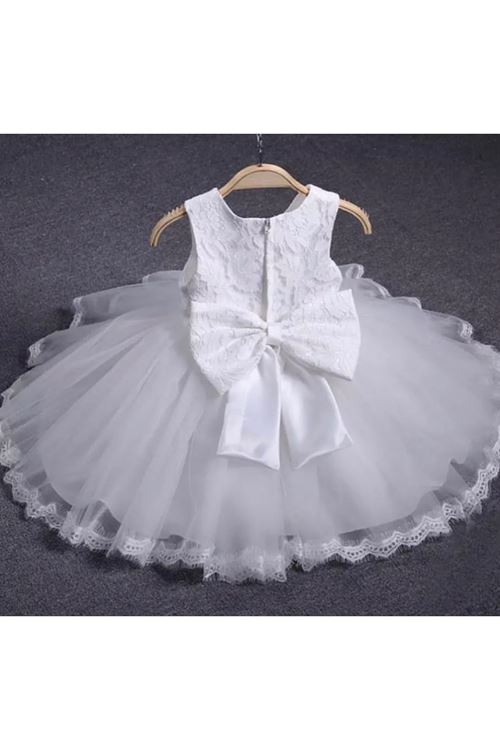 طفل بنت صيفية فستان