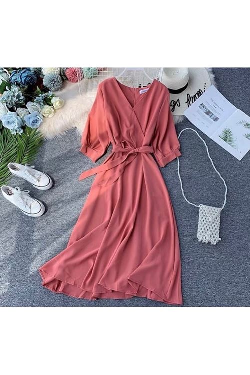 ملابس نسائية صيفية فستان