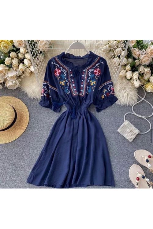 ملابس نسائية صيفية فستان