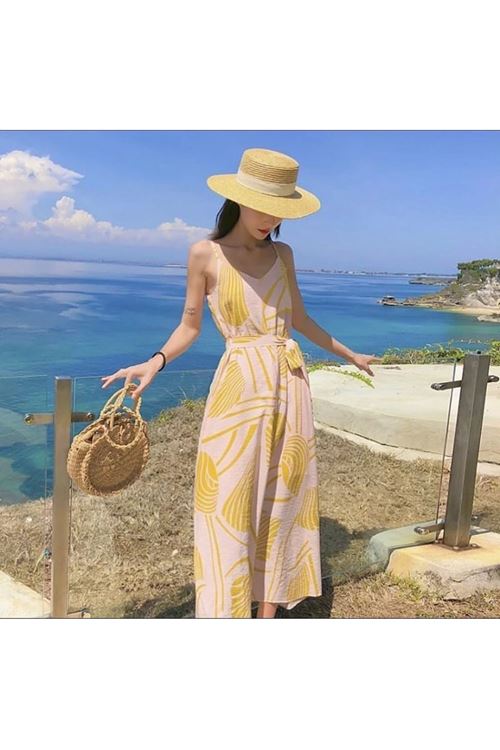 الملابس  النسائية  الصيفيّة  فستان