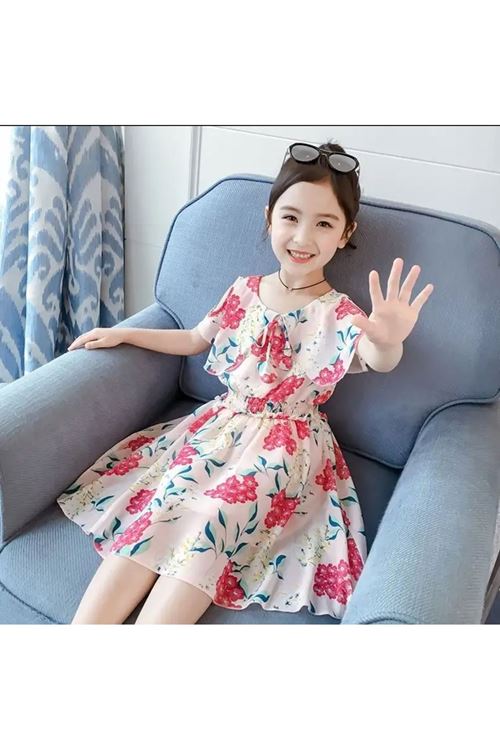 طفل بنت صيفية فستان