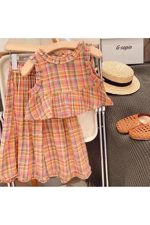 طفل بنت صيفية قاط