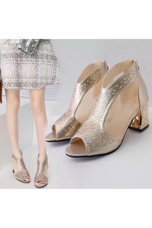  ‎الأحذية النسائية  الصيفية  كعب