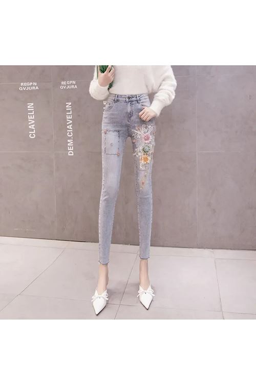 ملابس نسائية صيفية بنطلون