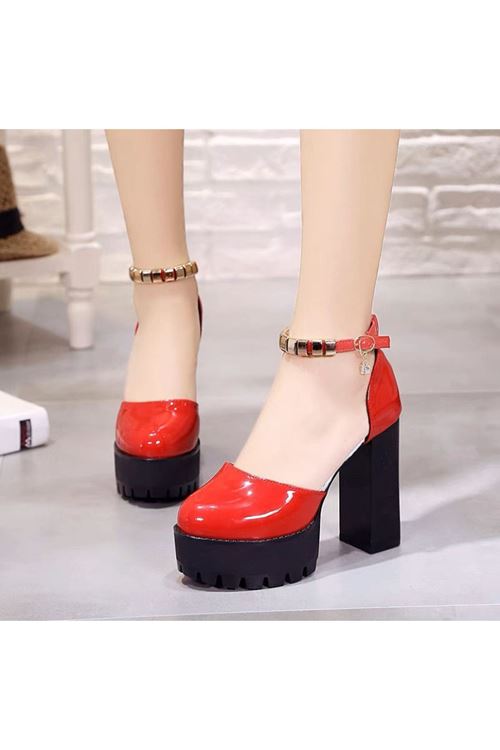 الأحذية النسائية الصيفية حذاء كعب