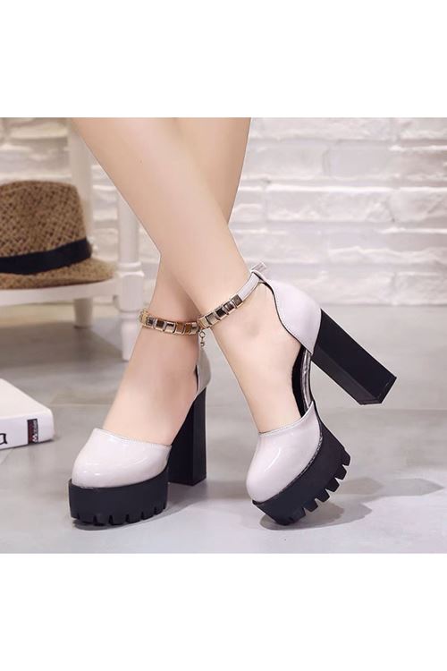 الأحذية النسائية الصيفية حذاء كعب