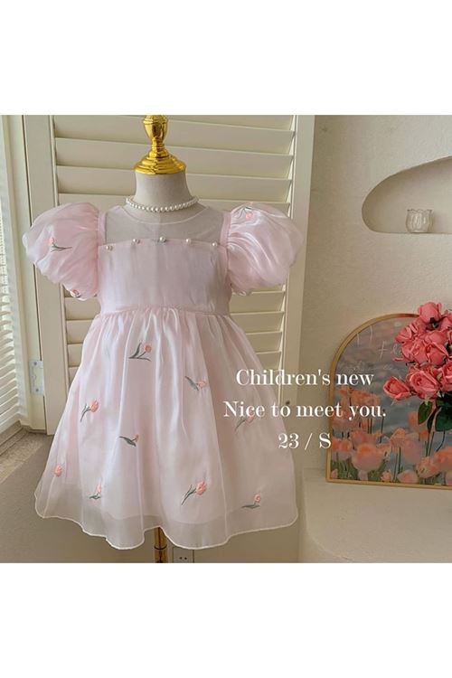 طفل بنت صيفية فستان