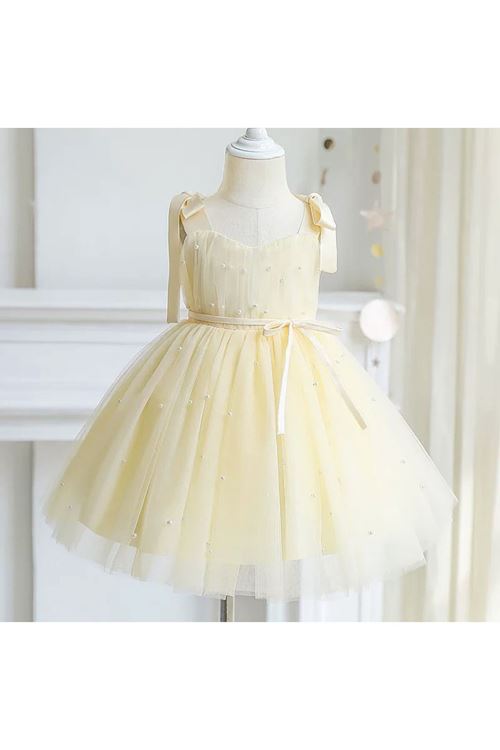 طفل بنت صيفية فستان