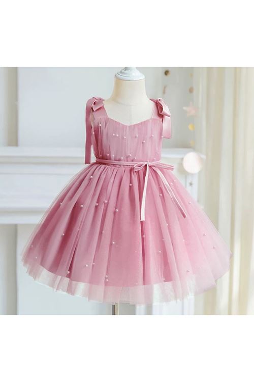 طفل بنت صيفية فستان