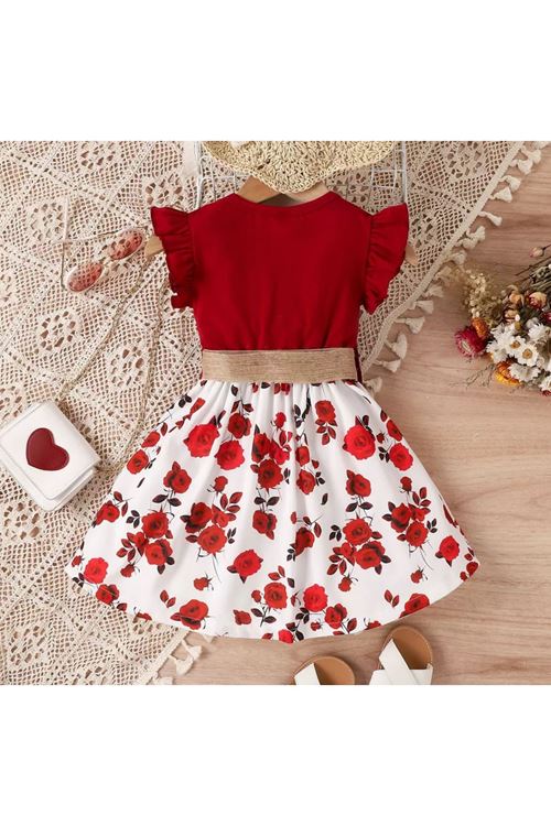 طفل بنت صيفية فستان