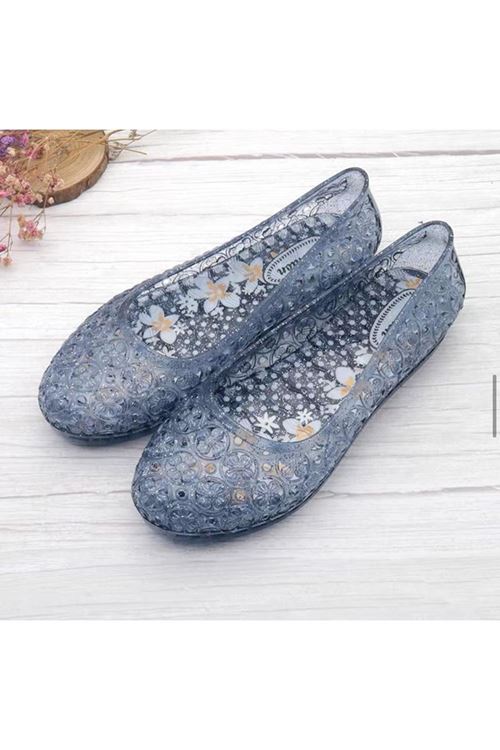 الأحذية النسائية الصيفية  فلات	