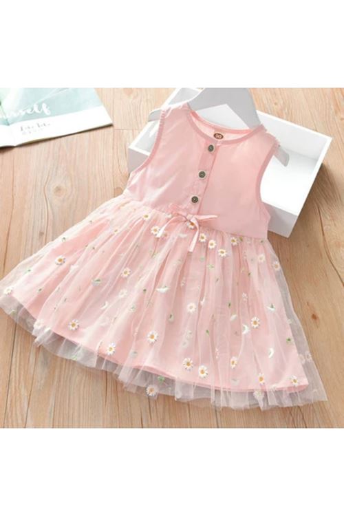 طفل بنت صيفية فستان