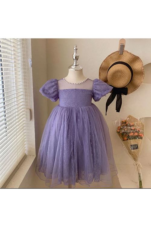 طفل بنت صيفية فستان