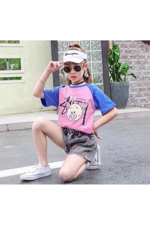 طفل بنت صيفية تيشيرت