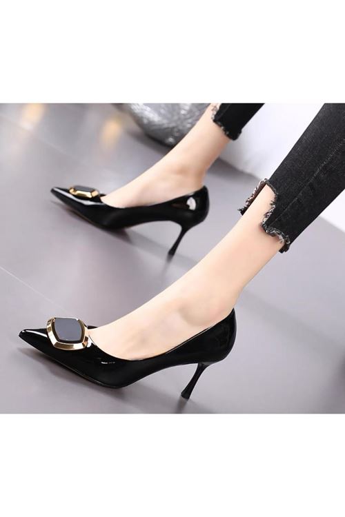 ‎الأحذية النسائية  الصيفية حذاء  كعب