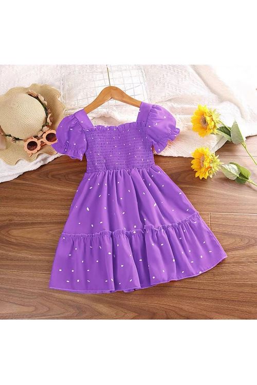 طفل بنت صيفية فستان