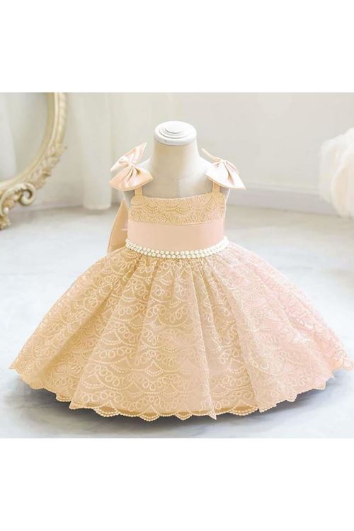 طفل بنت صيفية فستان