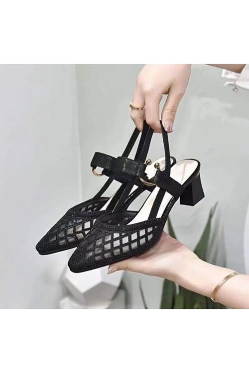 الأحذية النسائية الصيفية كعب 