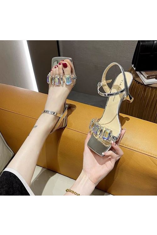 ‎الأحذية النسائية  الصيفية حذاء  كعب