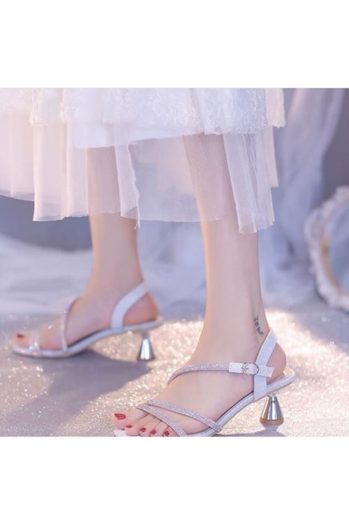 ‎الأحذية النسائية  الصيفية حذاء  كعب