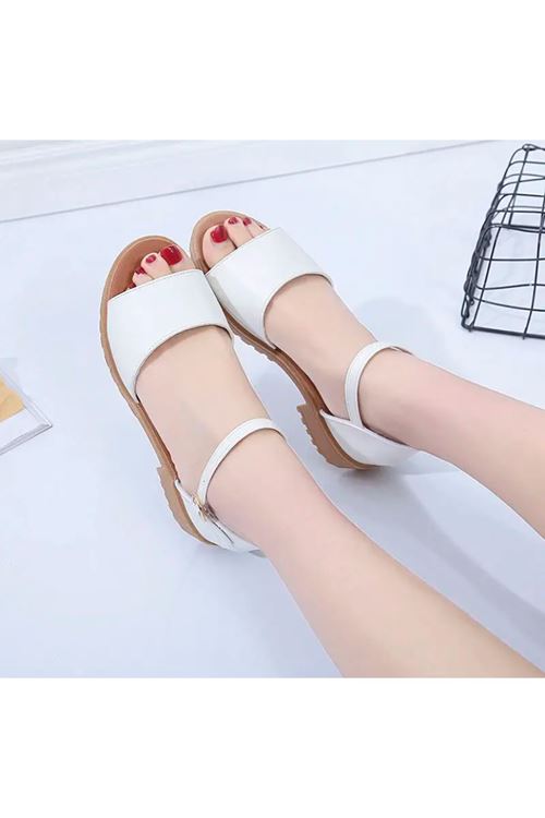  ‎الأحذية النسائية  الصيفية صندل